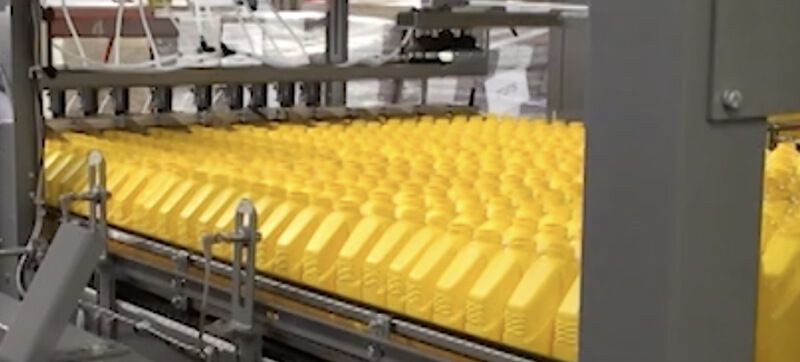 Depalletizing Industrial Jugs